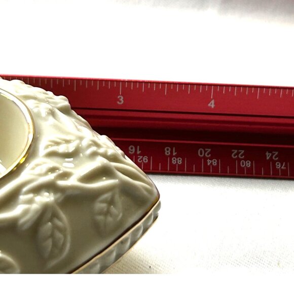 Lenox Heart-Shaped Porcelain Candle Holder With Rose Embossed Design & Gold Trim - Picture 5 of 7